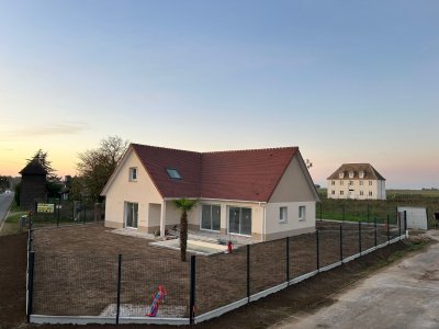 Réalisation d'un aménagement extérieur, clôture, piscine, enduit extérieur